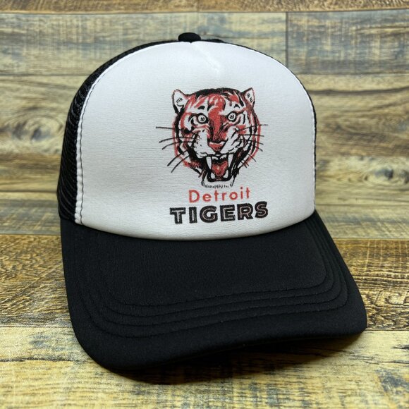 Detroit Tigers Mens Trucker Hat Black Snapback Vintage 1957 Logo Football Cap - Picture 2 of 8